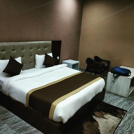 Hotel Hirapanna Bareilly Luaran gambar