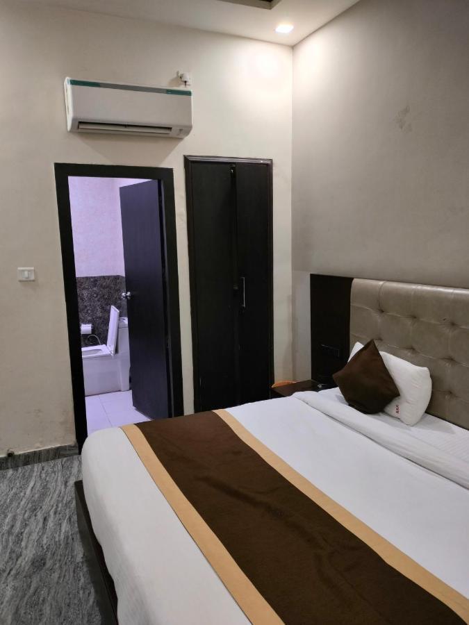 Hotel Hirapanna Bareilly Luaran gambar