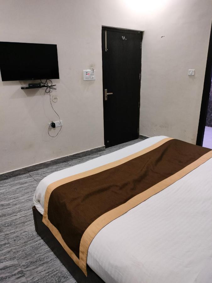 Hotel Hirapanna Bareilly Luaran gambar