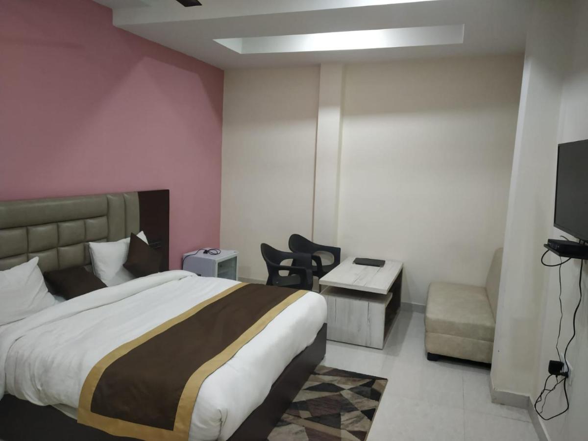 Hotel Hirapanna Bareilly Luaran gambar