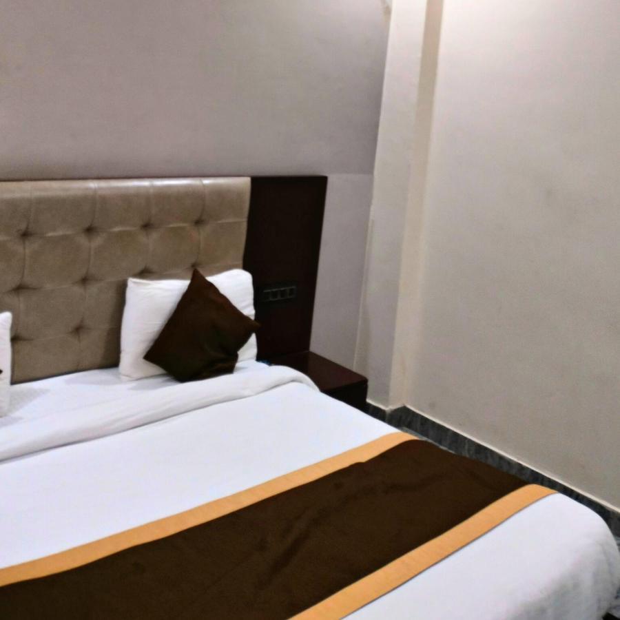 Hotel Hirapanna Bareilly Luaran gambar